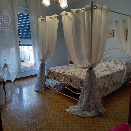 Casa Blu Oltremare Villa SantʼAntìoco Kültér fotó