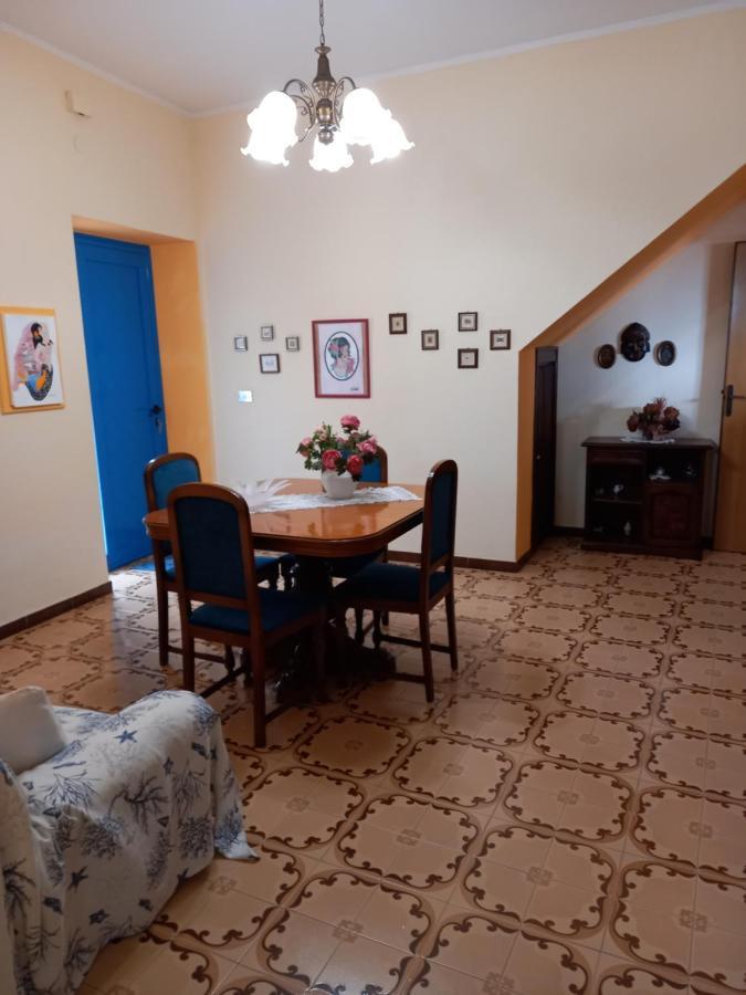 Casa Blu Oltremare Villa SantʼAntìoco Kültér fotó
